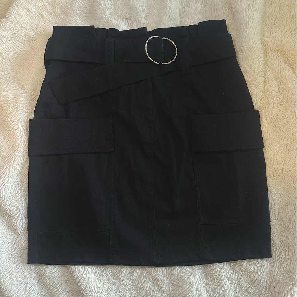 A small black skirt